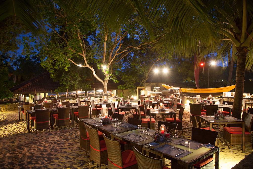Ranna 212 Beach Resort Kahandamodara Екстериор снимка